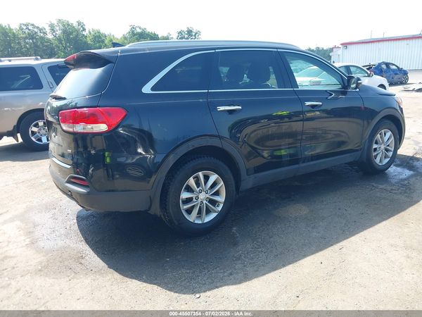 2017 KIA SORENTO 2.4L LX