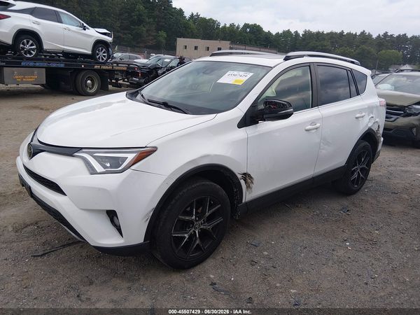 2017 TOYOTA RAV4 SE
