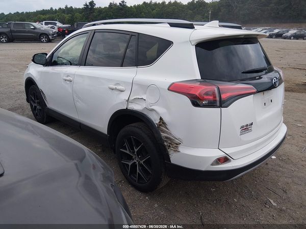 2017 TOYOTA RAV4 SE