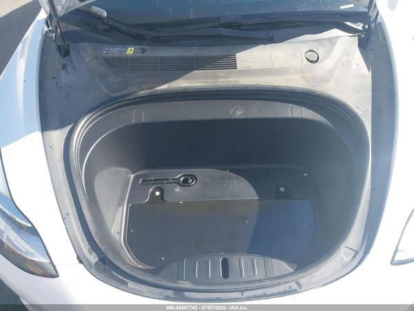 2018 TESLA MODEL 3 LONG RANGE/PERFORMANCE