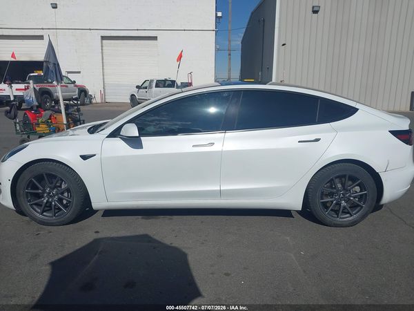 2018 TESLA MODEL 3 LONG RANGE/PERFORMANCE