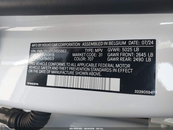 2025 VOLVO XC40 B5 CORE BRIGHT THEME