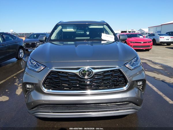 2025 TOYOTA HIGHLANDER PLATINUM