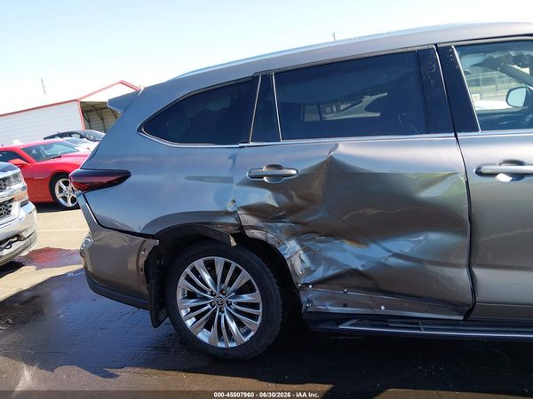2025 TOYOTA HIGHLANDER PLATINUM