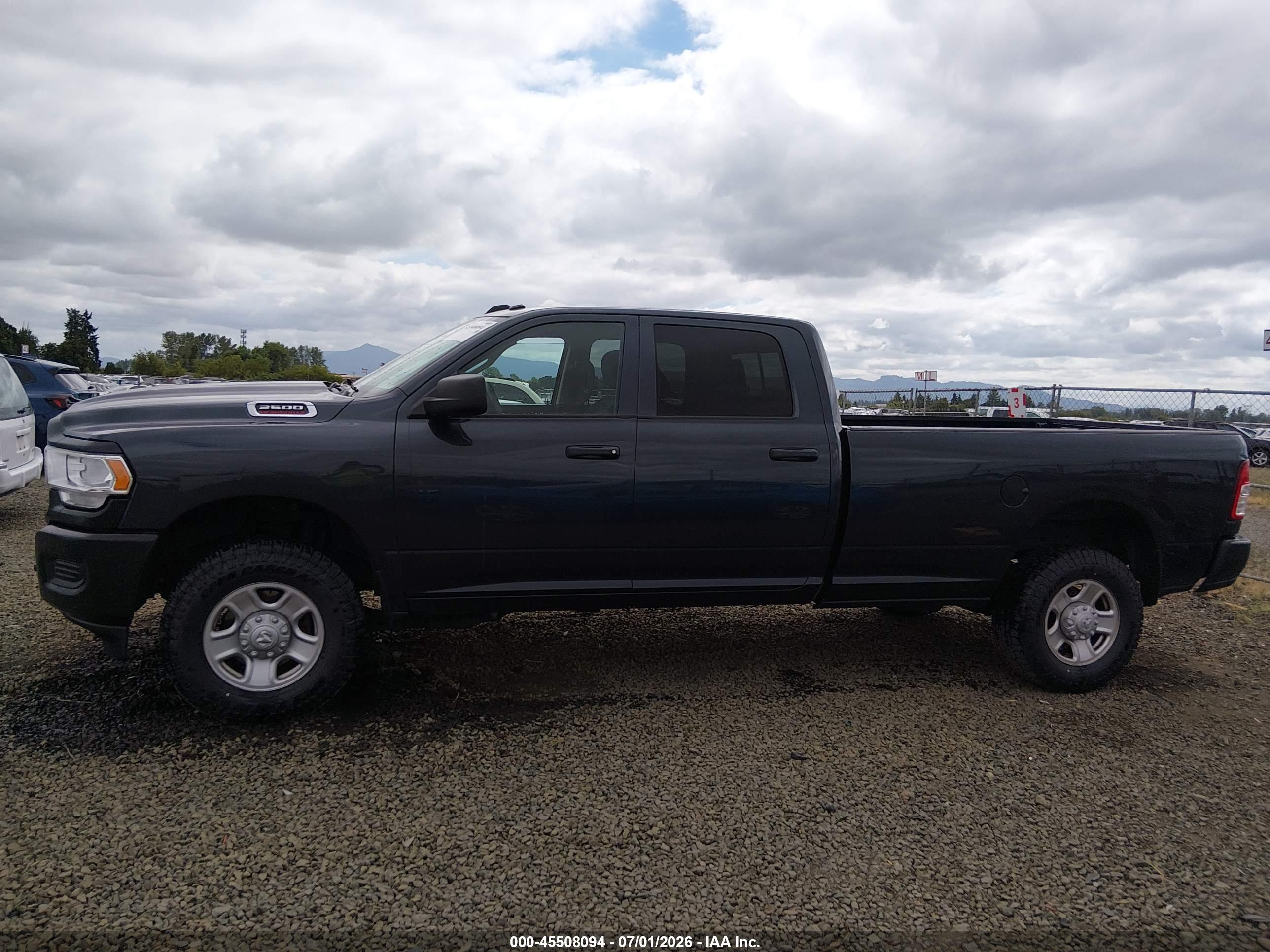 2020 RAM 2500 TRADESMAN  4X4 8' BOX