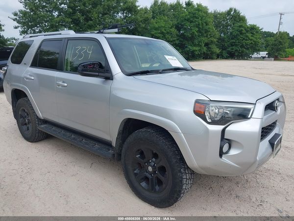 2017 TOYOTA 4RUNNER SR5