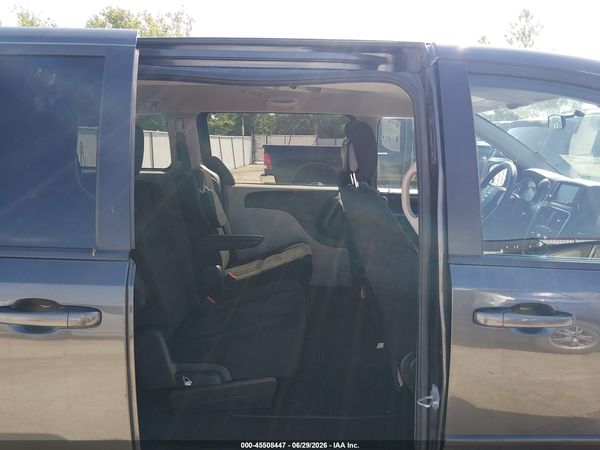 2016 DODGE GRAND CARAVAN SE — I8