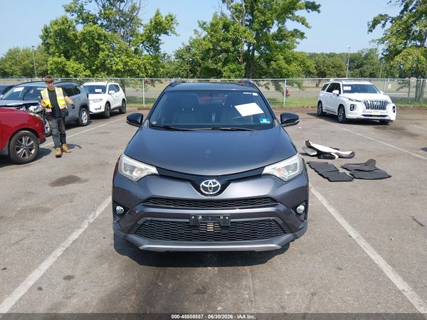 2016 TOYOTA RAV4 SE