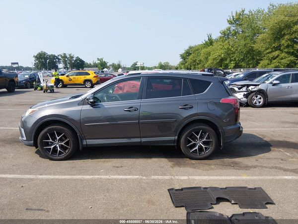 2016 TOYOTA RAV4 SE