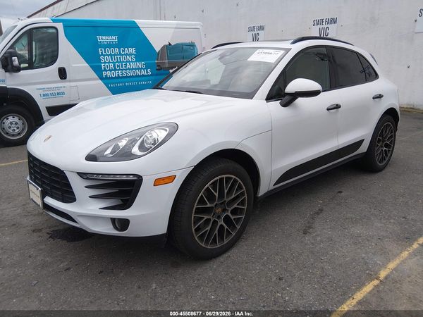 2018 PORSCHE MACAN