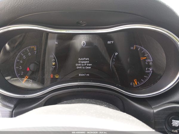 2019 JEEP GRAND CHEROKEE LAREDO E 4X2