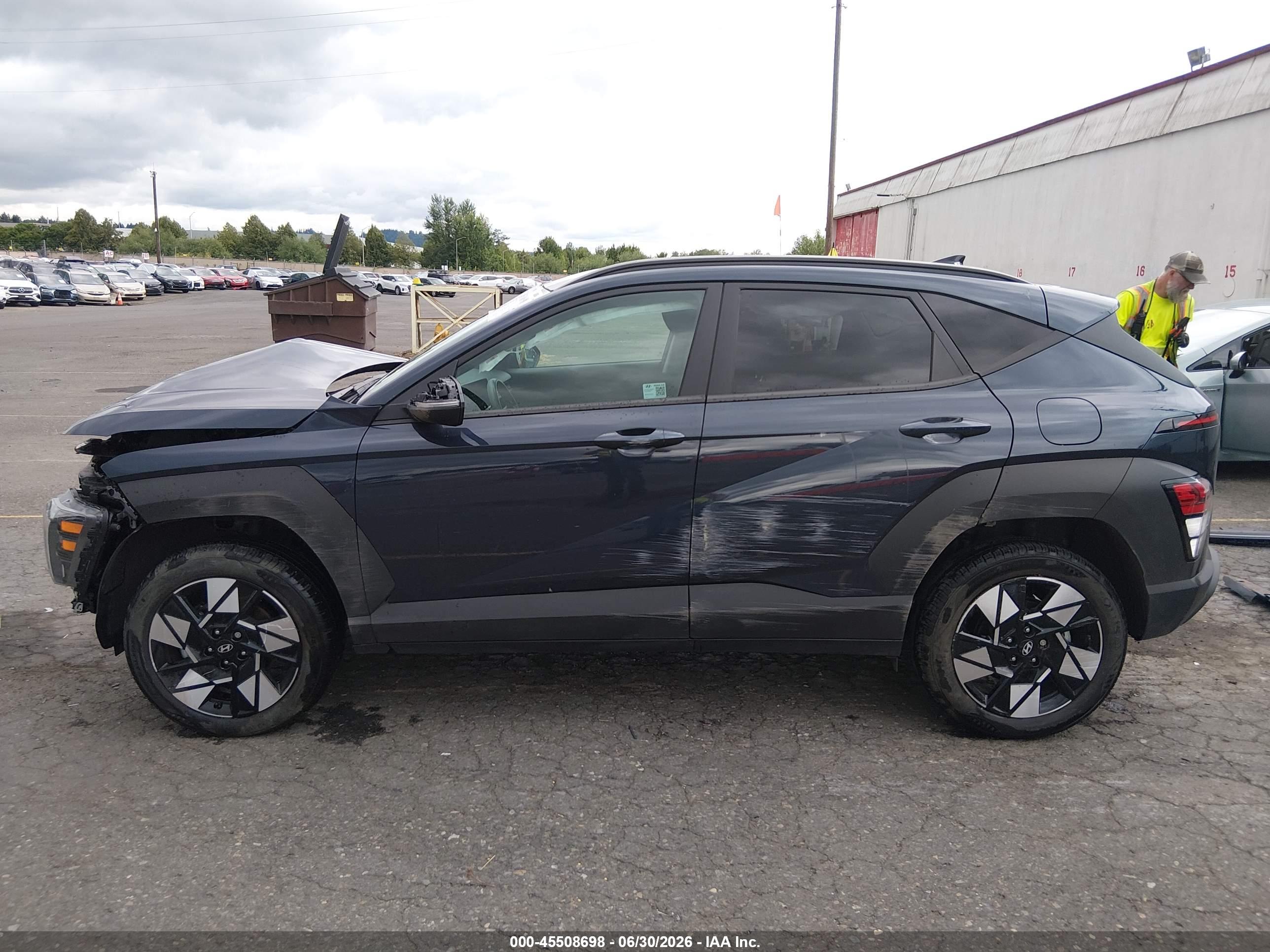 2025 HYUNDAI KONA SEL CONVENIENCE
