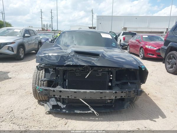 2018 DODGE CHALLENGER SXT PLUS