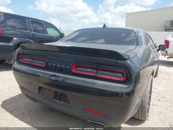 2018 DODGE CHALLENGER SXT PLUS