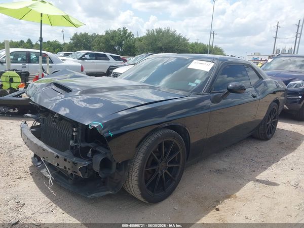 2018 DODGE CHALLENGER SXT PLUS