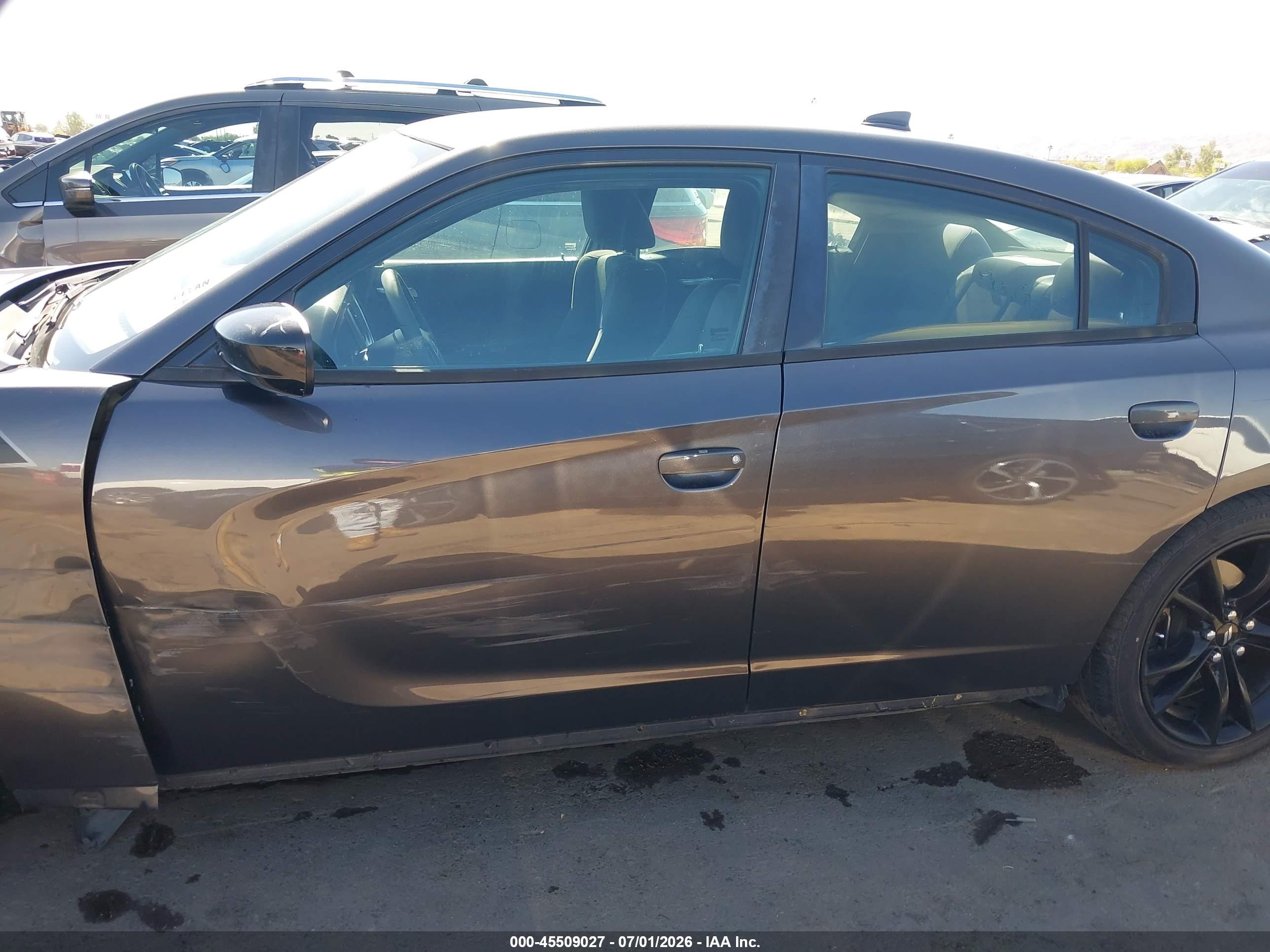 2017 DODGE CHARGER SXT RWD