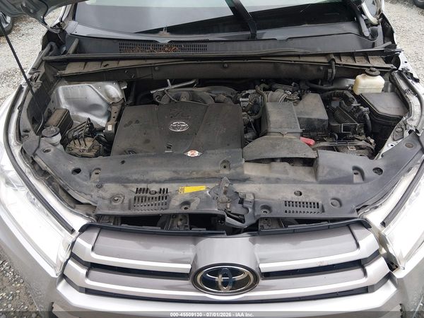 2018 TOYOTA HIGHLANDER XLE