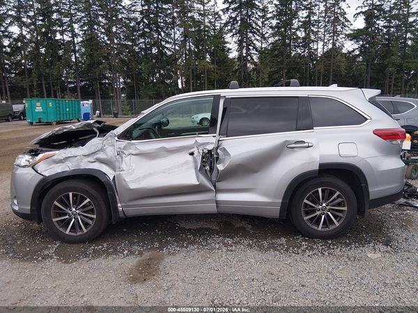 2018 TOYOTA HIGHLANDER XLE