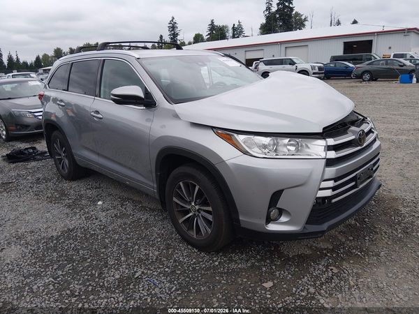 2018 TOYOTA HIGHLANDER XLE