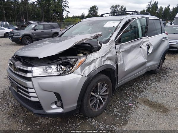2018 TOYOTA HIGHLANDER XLE