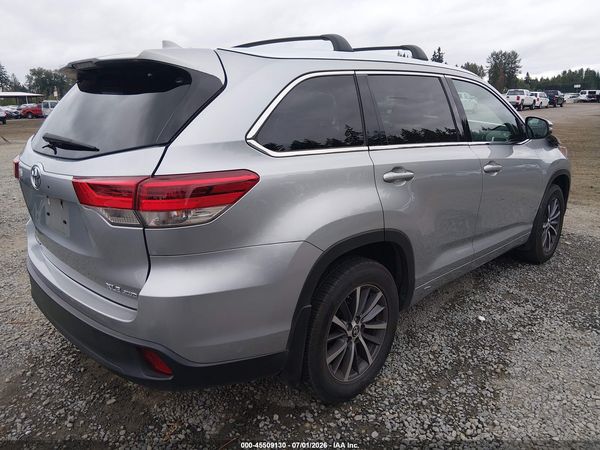2018 TOYOTA HIGHLANDER XLE