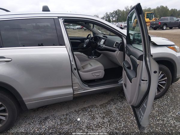 2018 TOYOTA HIGHLANDER XLE