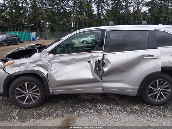 2018 TOYOTA HIGHLANDER XLE