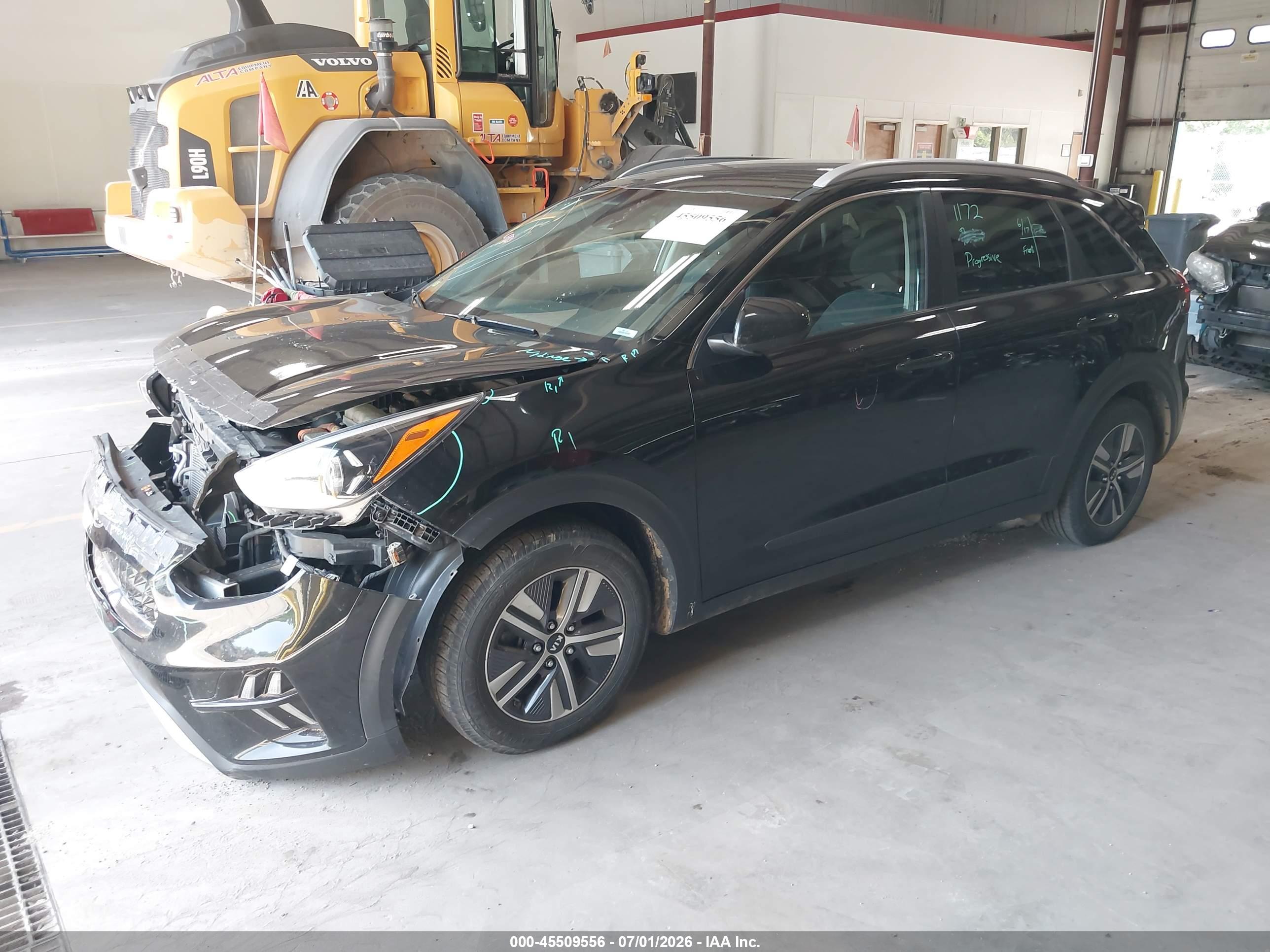 2020 KIA NIRO LXS — I2