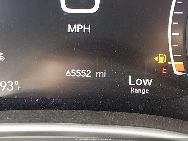 2023 CHRYSLER PACIFICA TOURING L — I118
