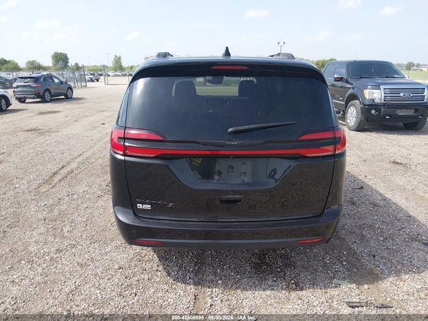 2023 CHRYSLER PACIFICA TOURING L — I119