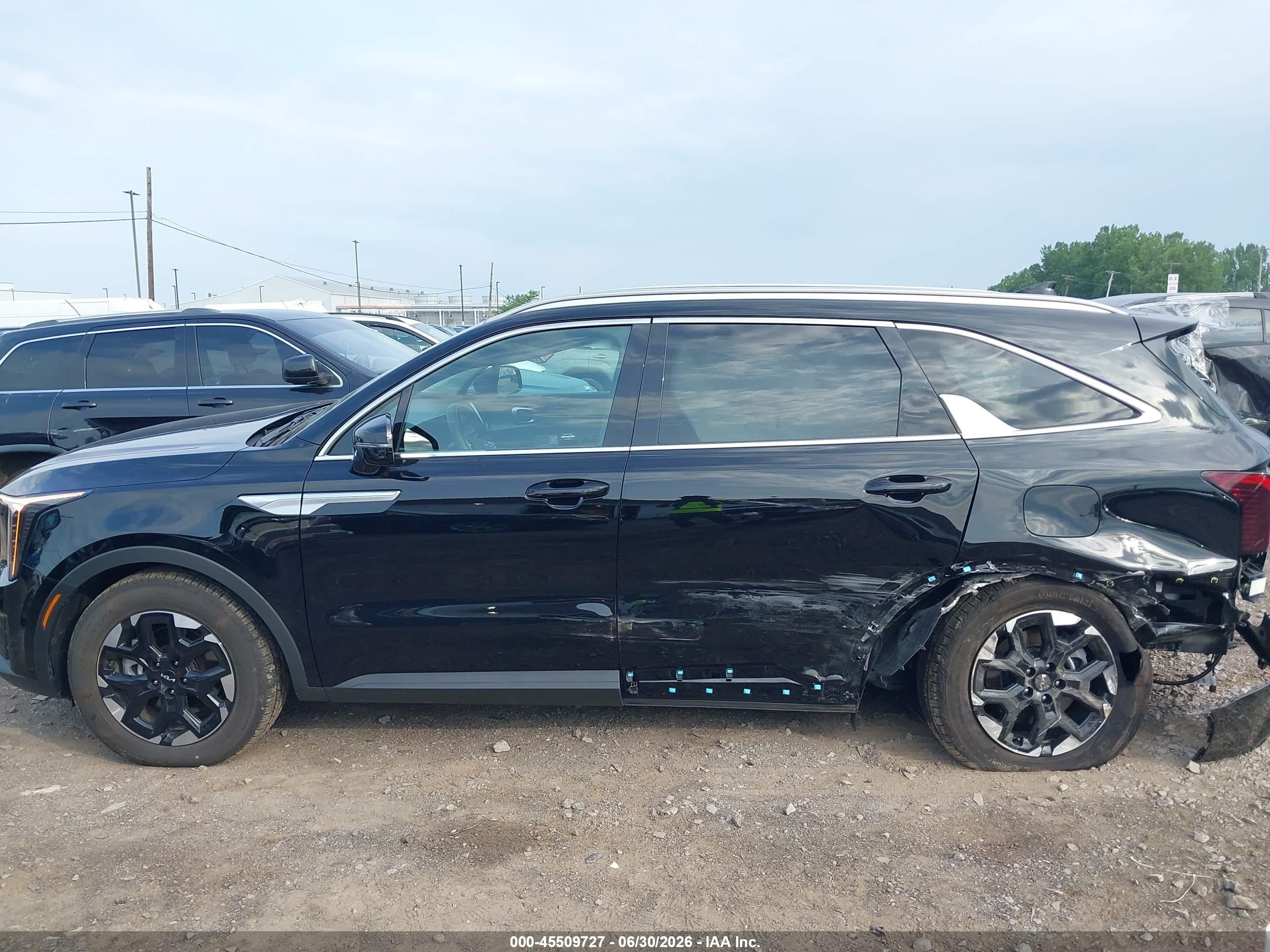 2026 KIA SORENTO S