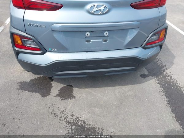2021 HYUNDAI KONA SE