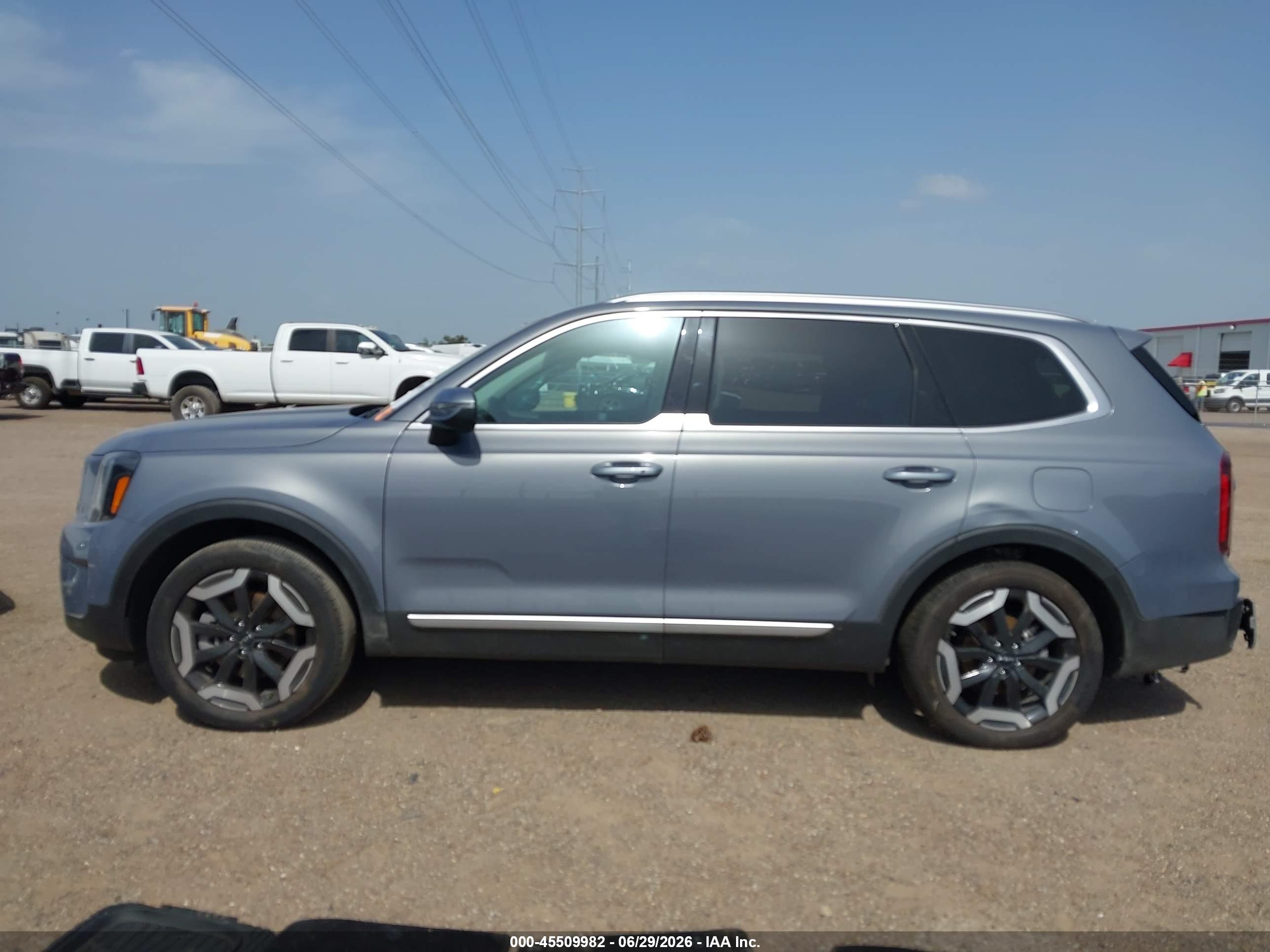 2025 KIA TELLURIDE S