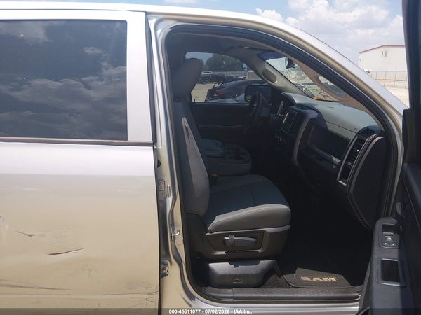2016 RAM 1500 EXPRESS