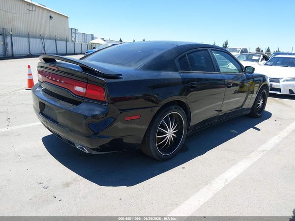 2014 DODGE CHARGER SE