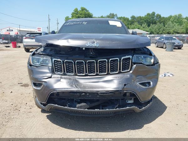 2020 JEEP GRAND CHEROKEE LAREDO E 4X4
