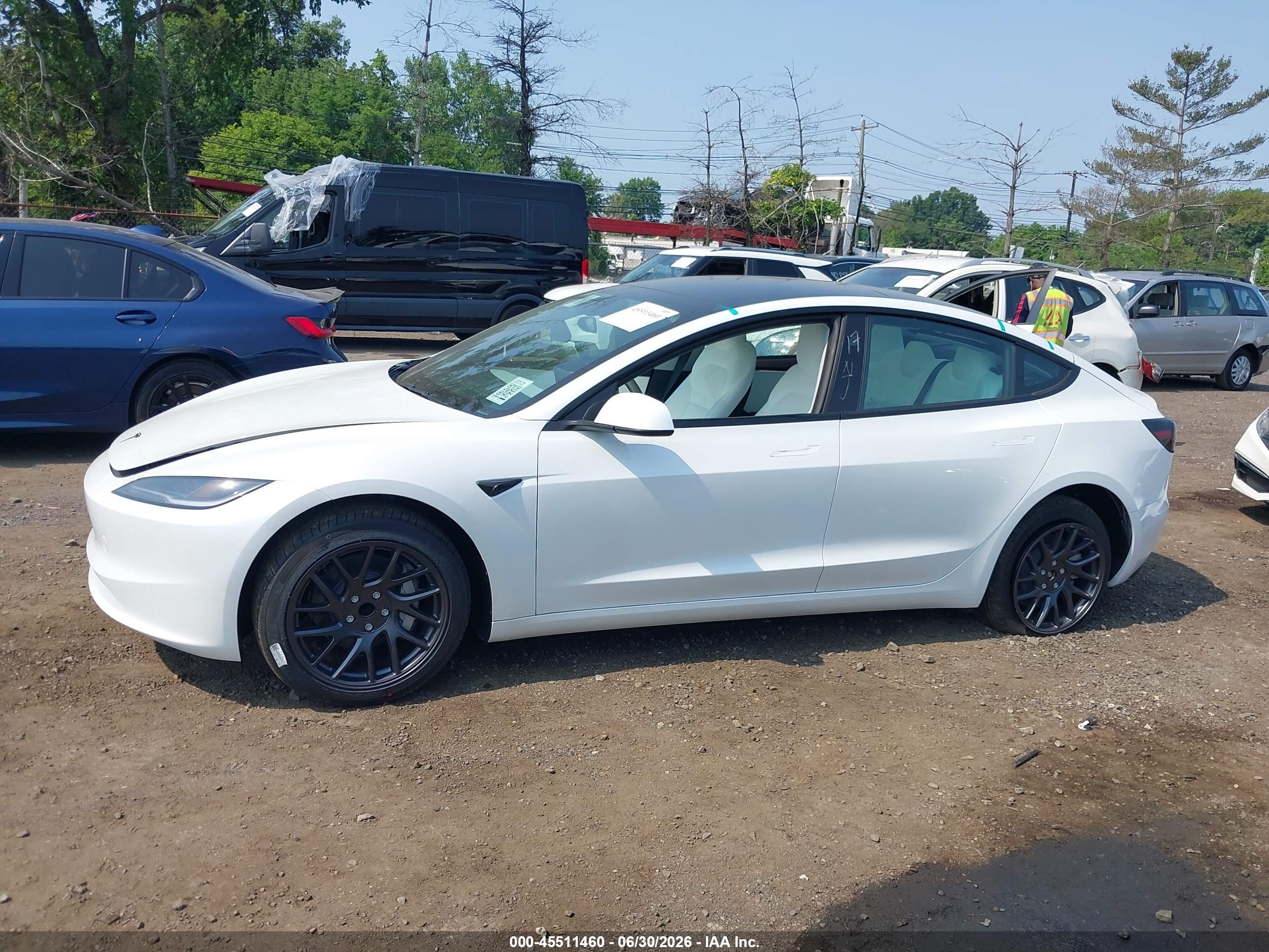 2026 TESLA MODEL 3