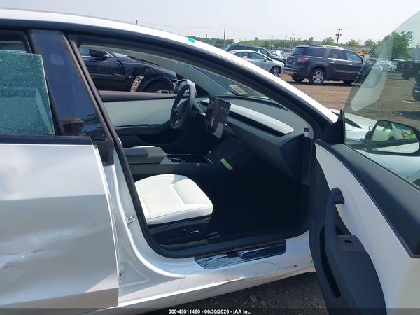 2026 TESLA MODEL 3