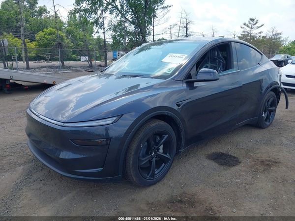 2026 TESLA MODEL Y