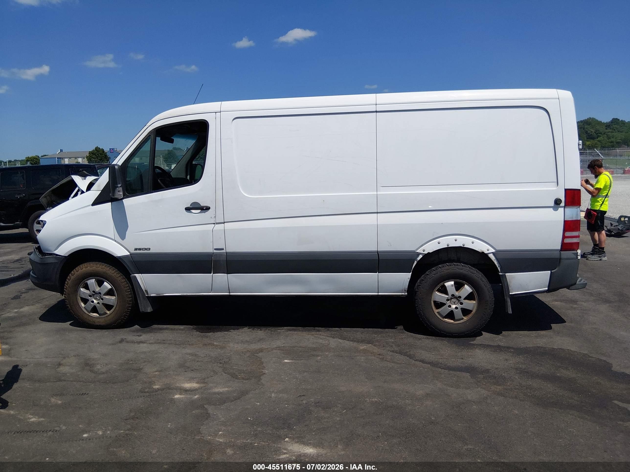 2015 MERCEDES-BENZ SPRINTER 2500 NORMAL ROOF