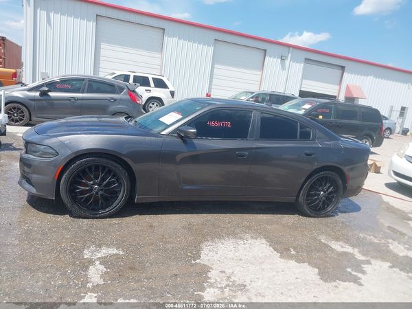 2015 DODGE CHARGER SXT