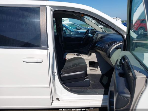 2012 DODGE GRAND CARAVAN SXT — I5