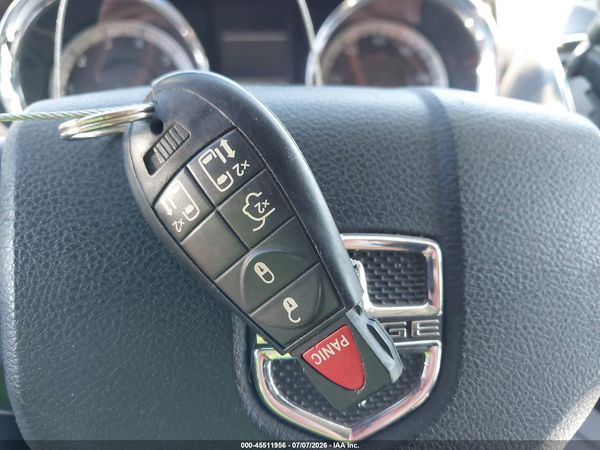 2012 DODGE GRAND CARAVAN SXT — I11