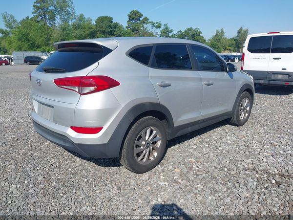 2018 HYUNDAI TUCSON SE