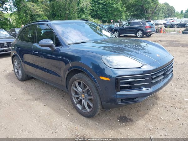 2024 PORSCHE CAYENNE