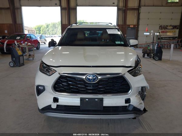 2021 TOYOTA HIGHLANDER HYBRID PLATINUM