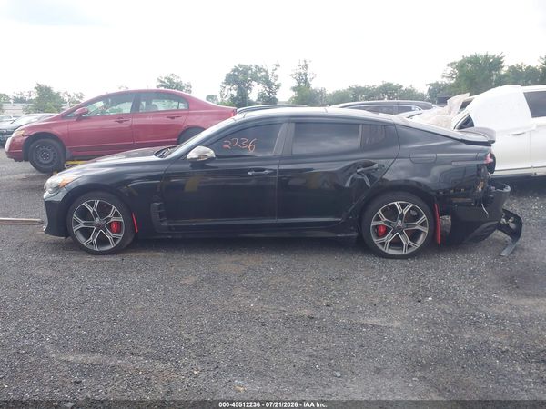2018 KIA STINGER GT1