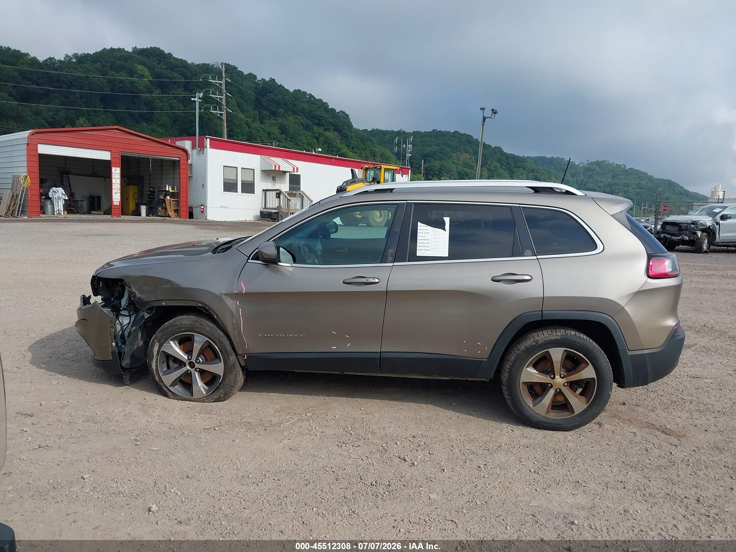 2019 JEEP CHEROKEE LIMITED 4X4