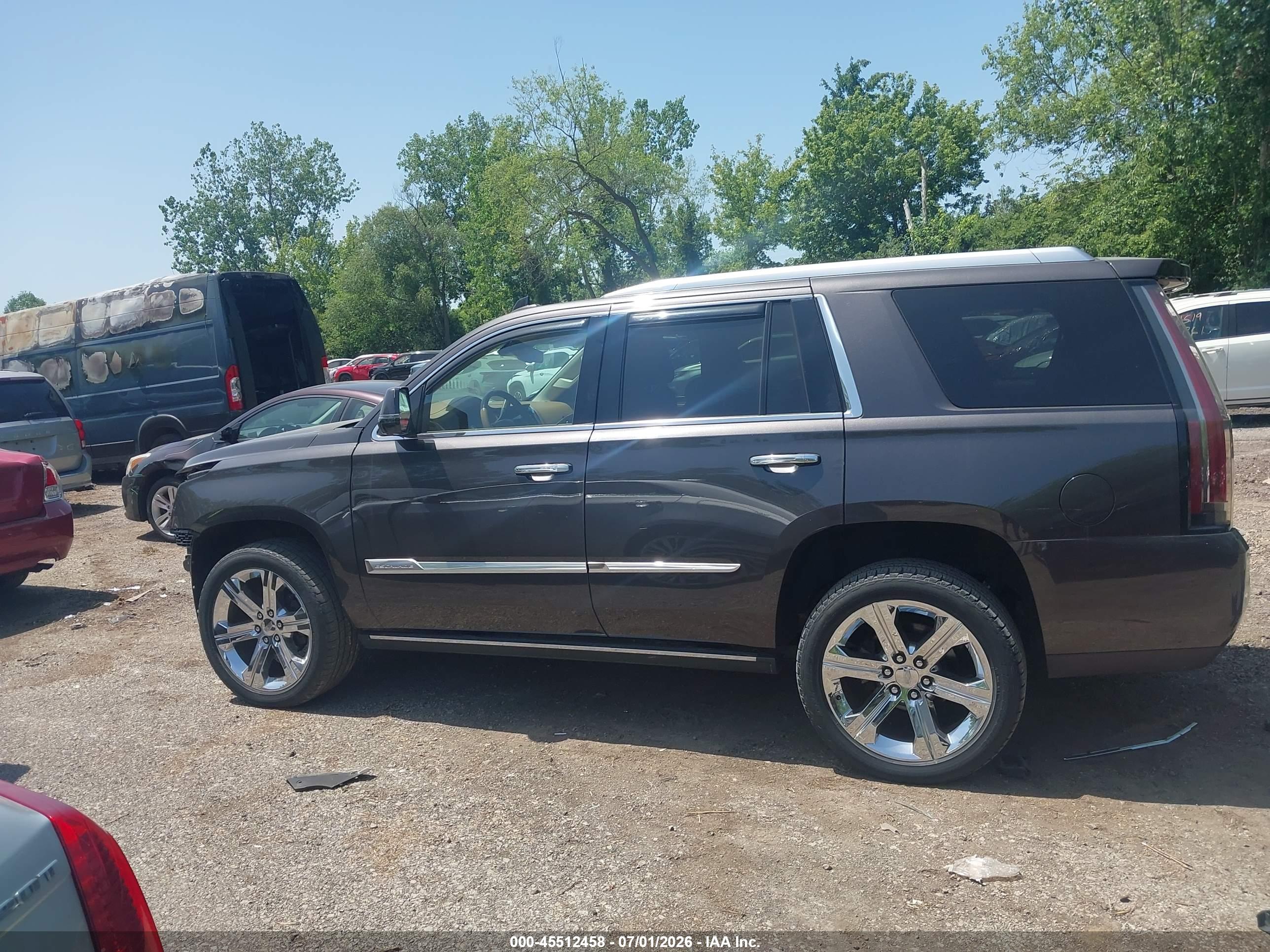 2016 CADILLAC ESCALADE PLATINUM