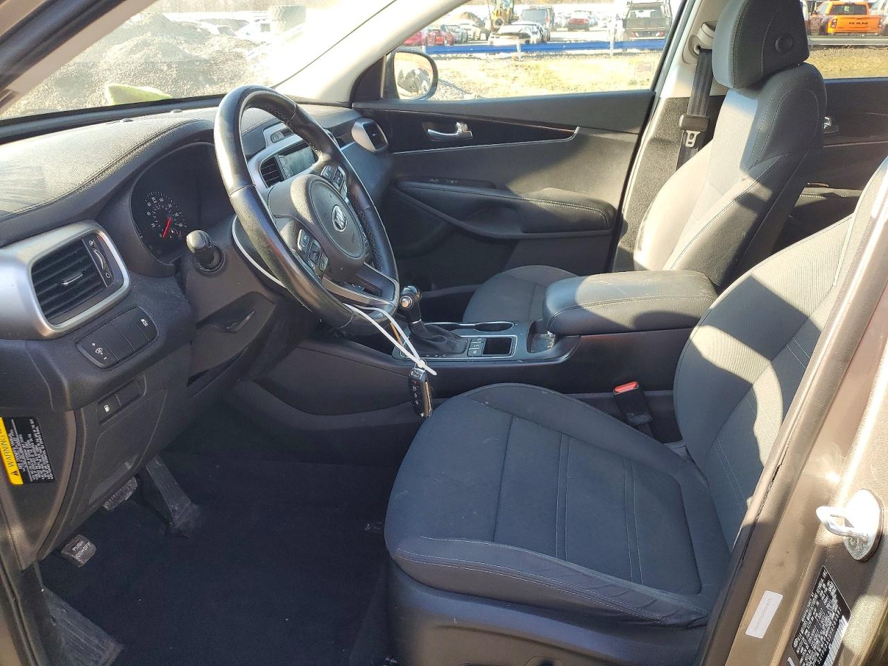 2017 KIA SORENTO L, LX